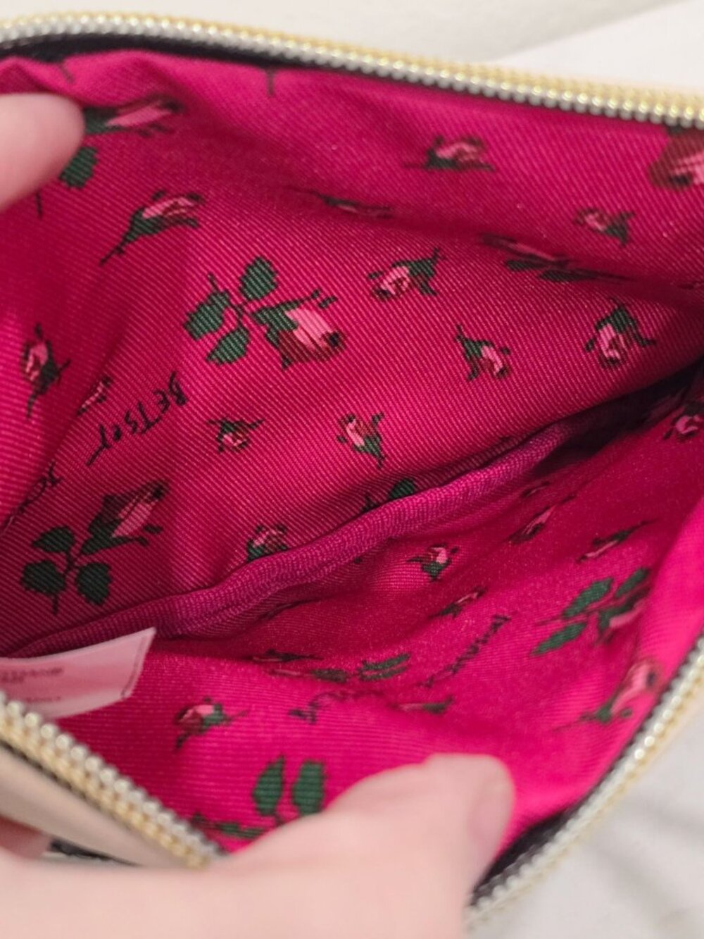 Betsey Johnson ✦ Black Sequin Wristlet Clutch ✦ Gold Plaque Rose Print Interior - Picture 6 of 8